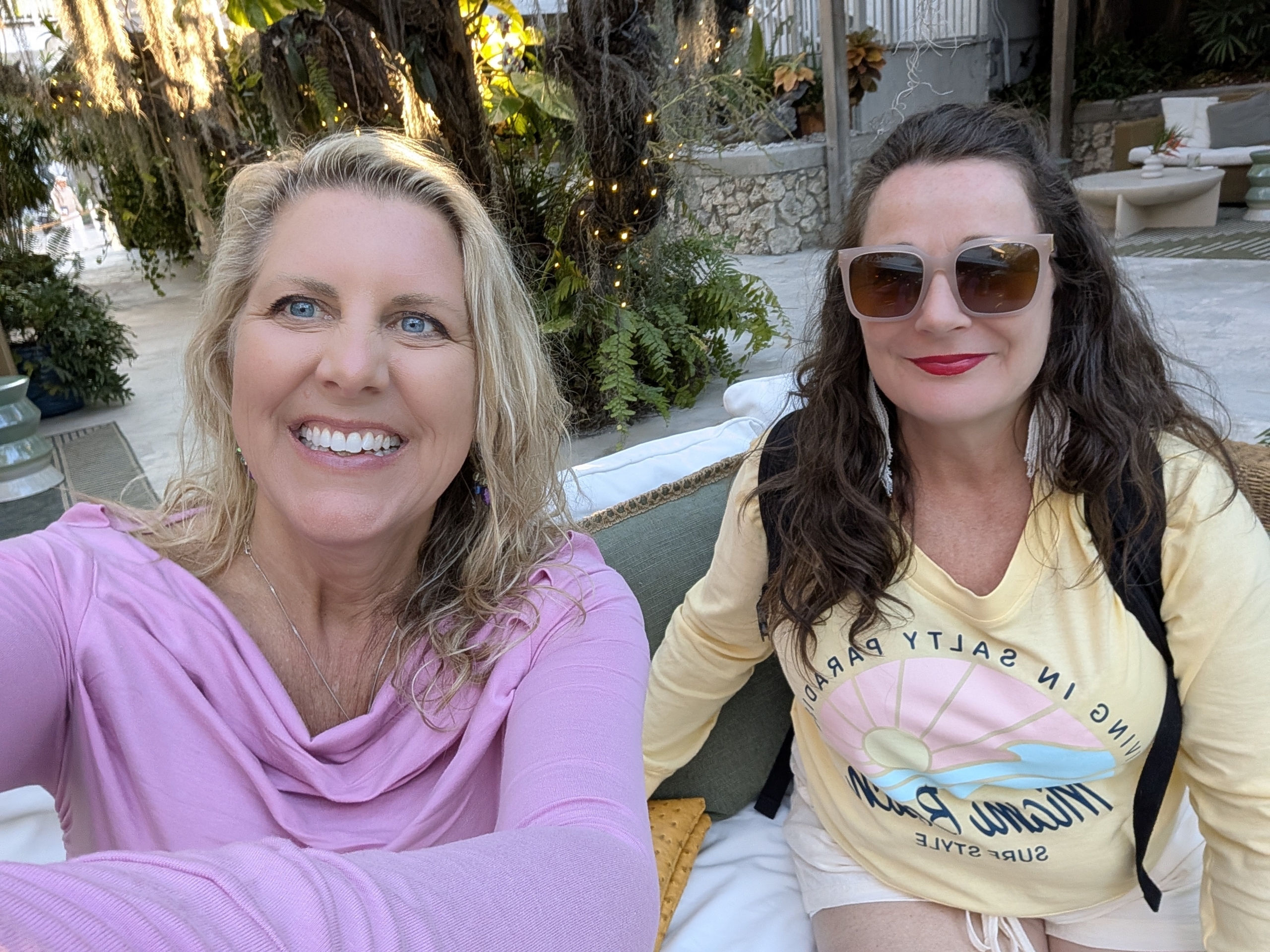 Selfie of Lysa Miller and Shannon Kinney in Miami Beach.